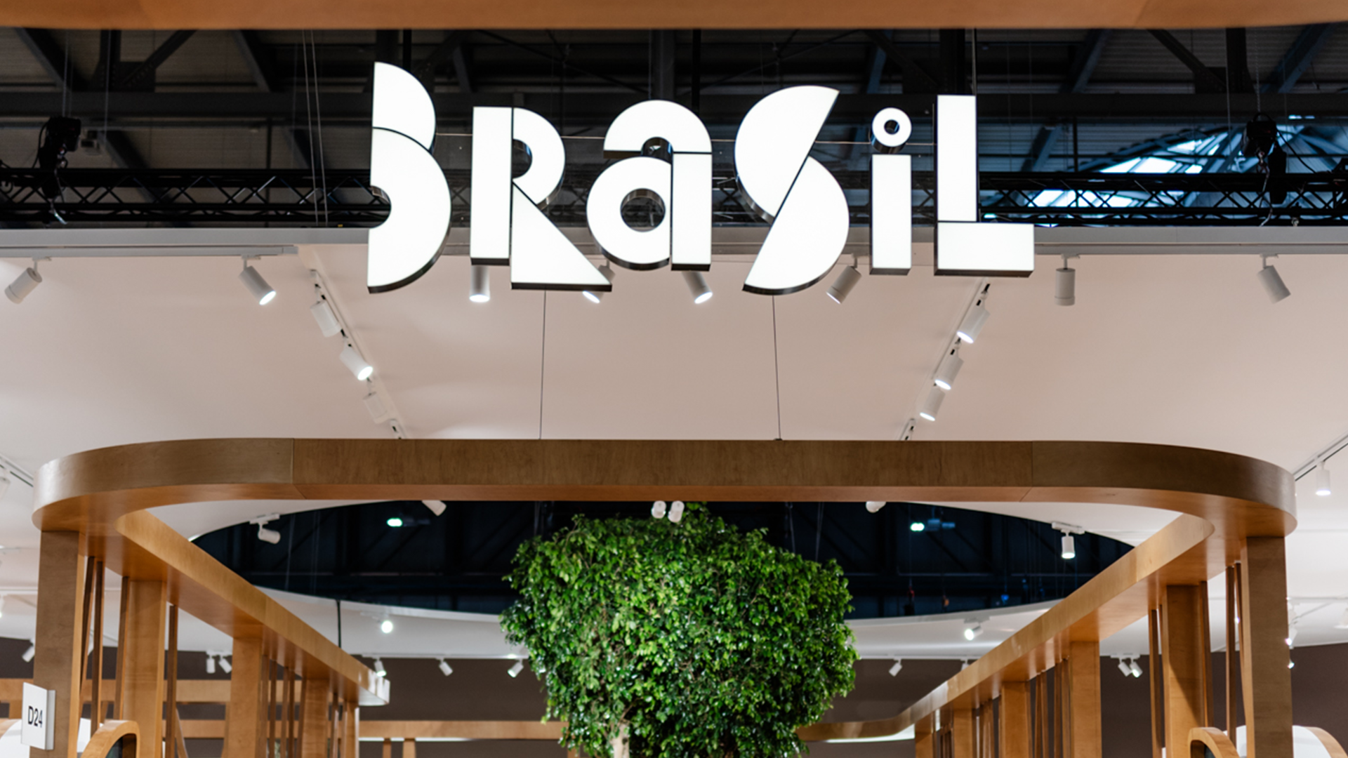 Protagonismo no design global: Brasil entre as maiores delegações no Salão do Móvel de Milão 2025 
