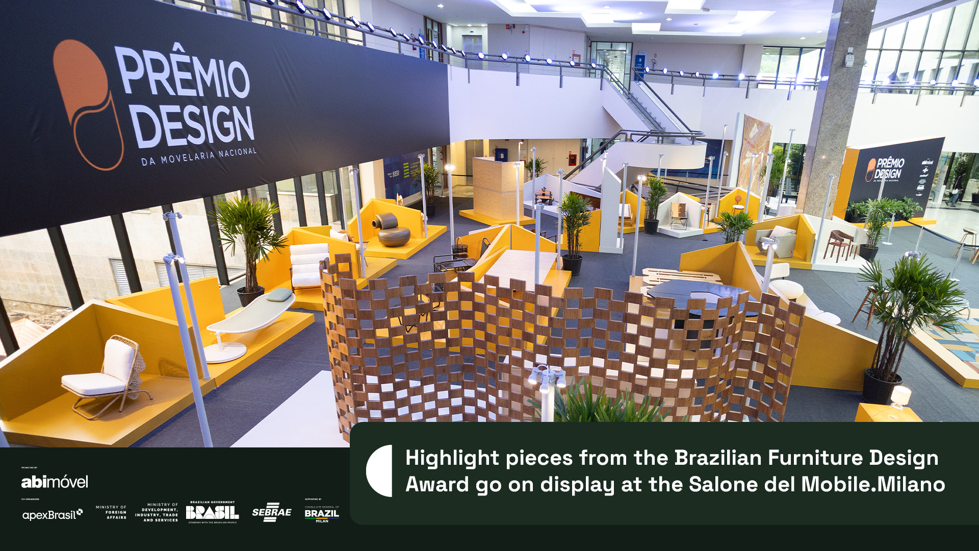 Destaques do Prêmio Design da Movelaria Nacional são expostos no Salão do Móvel de Milão